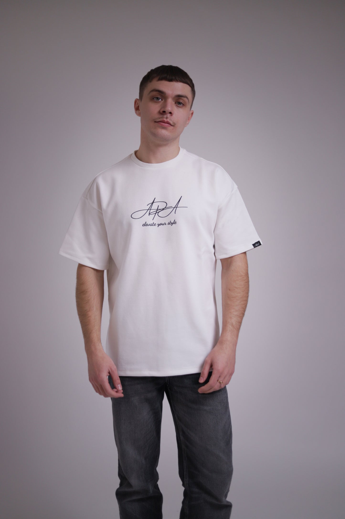 PEARL WHITE T-SHIRT UNISEX