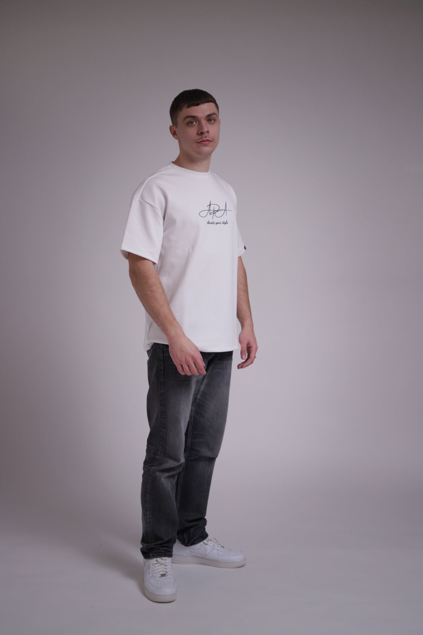 PEARL WHITE T-SHIRT UNISEX