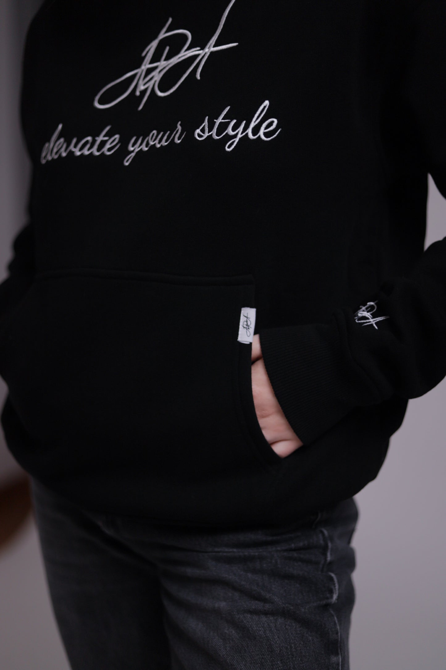 OBSIDIAN BLACK HOODIE UNISEX